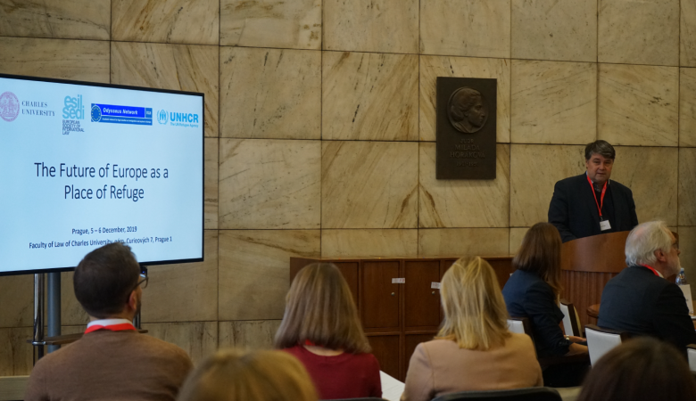Migrace a uprchlictví jako právní téma